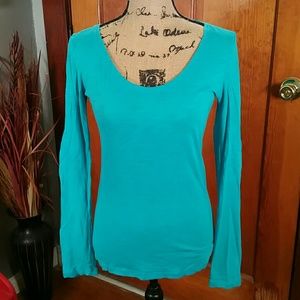 Victoria's Secret Longsleeve Tee